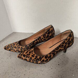 Indigo by Clarks Sage Copper Leapord Size 8M w/Box